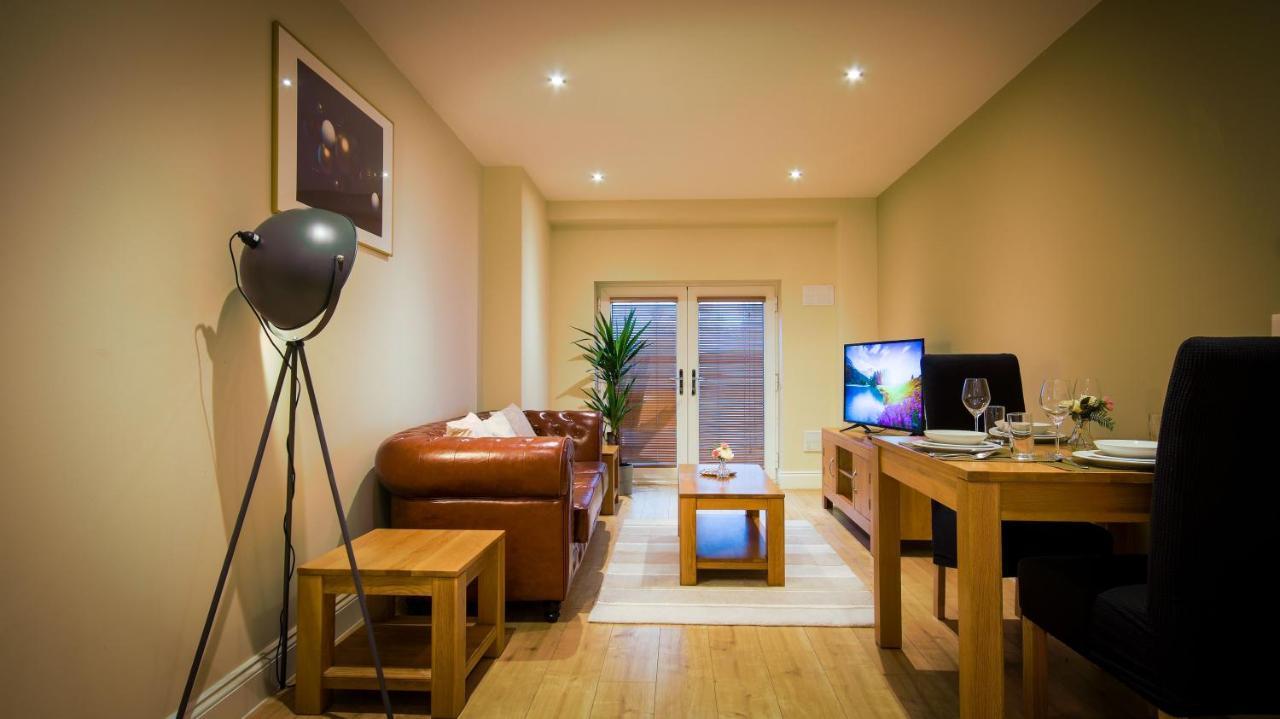 Superb City Center 1 Or 2 Bedroom Apts King Bed Southampton Exterior foto
