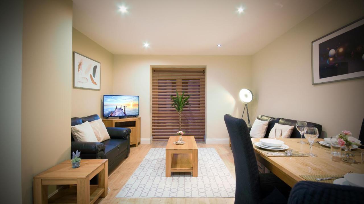 Superb City Center 1 Or 2 Bedroom Apts King Bed Southampton Exterior foto